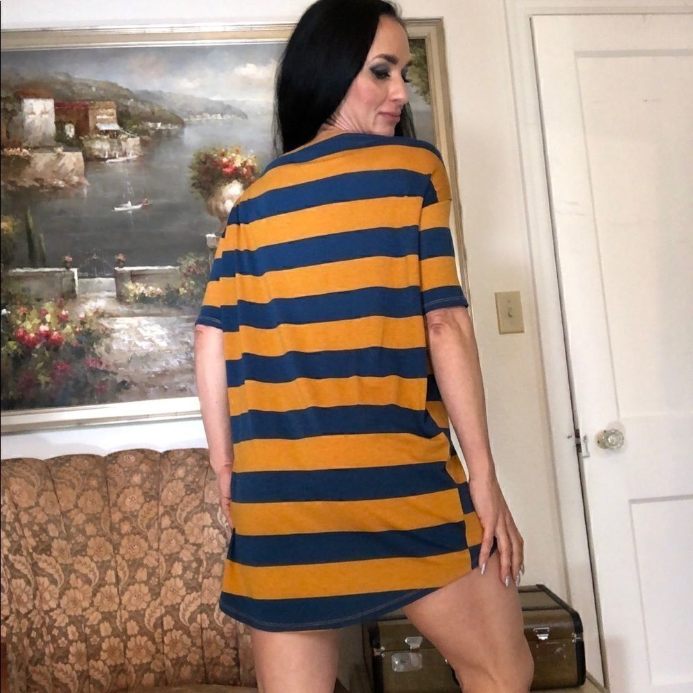 Lularoe strip top - Picture 2 of 5